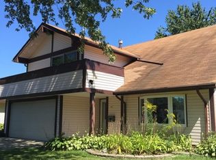 5823 Concord Ct, Hanover Park, IL 60133