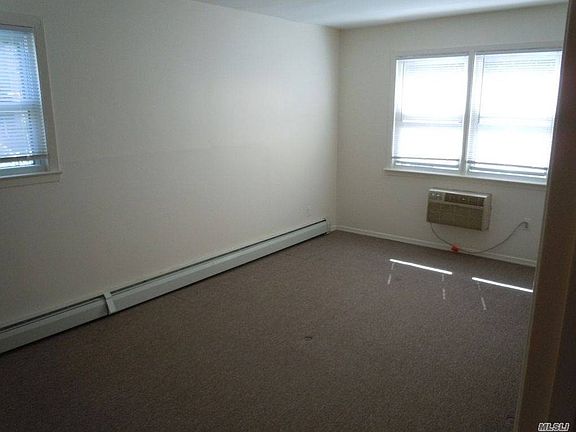 4th image of 25-48 Parsons Blvd Floor 3