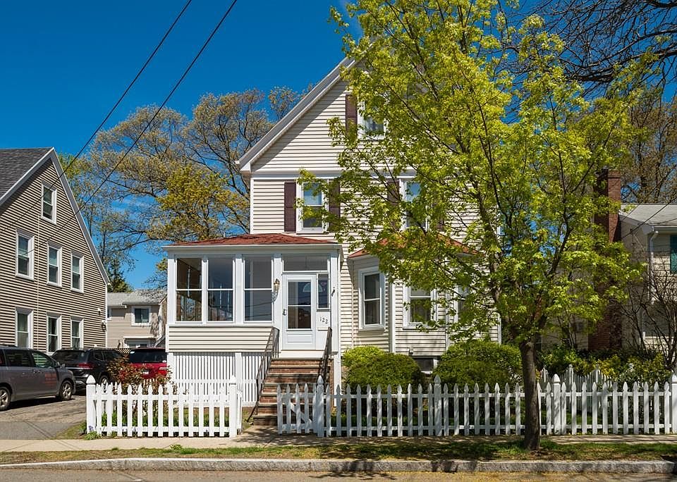 1st image of 122 Franklin Ave