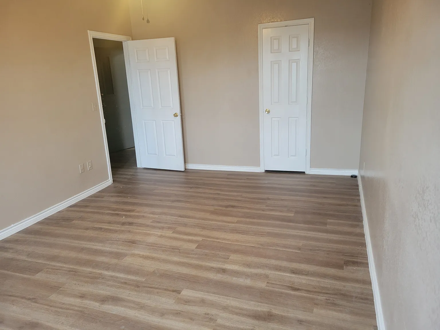 Harlandale Apartments — Photo 2
