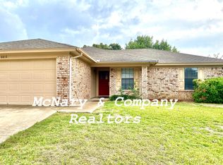 6612 Valley View Dr, Watauga, TX 76148
