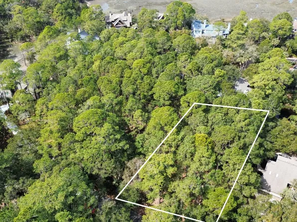 19 Sweetgrass Ln, Johns Island, SC 29455