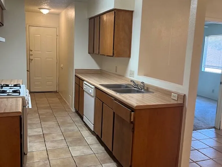 112 Verna Spur — Photo 7