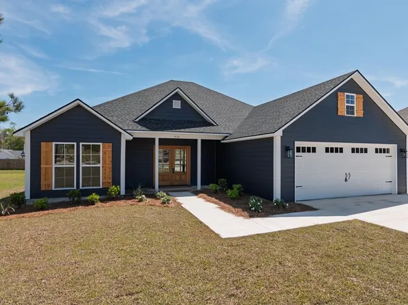 610 Katherine Ln, Hahira, GA 31632