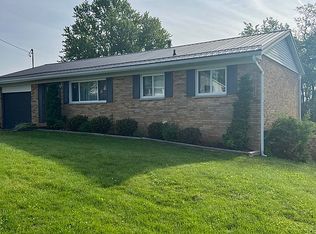 6 Hillcrest Dr, Martins Ferry, OH 43935