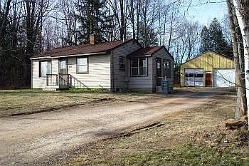 3rd image of 3818 Weston Ave