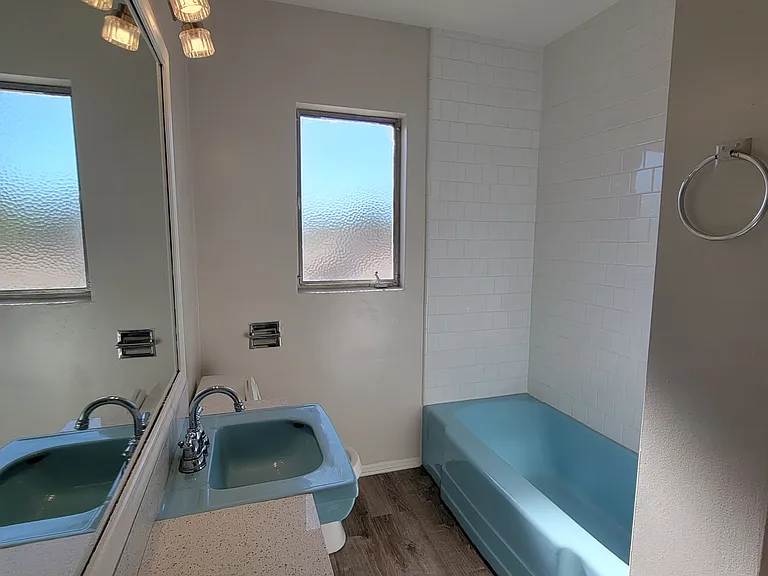 13531 Wyandotte St #6 — Photo 6