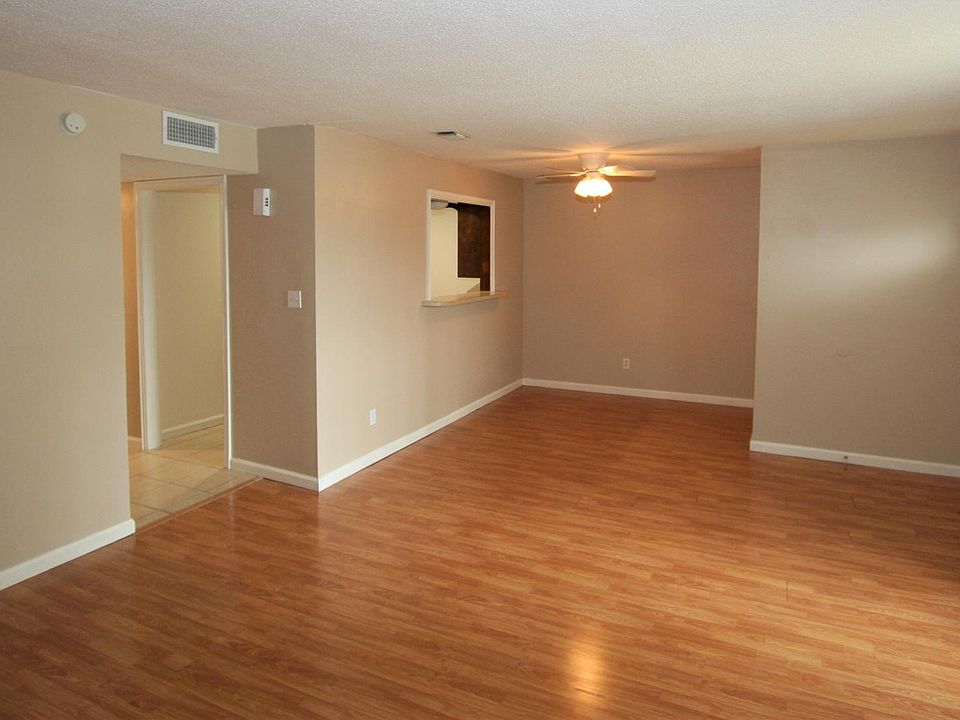 1st image of 1801 Rosemary Ave #3