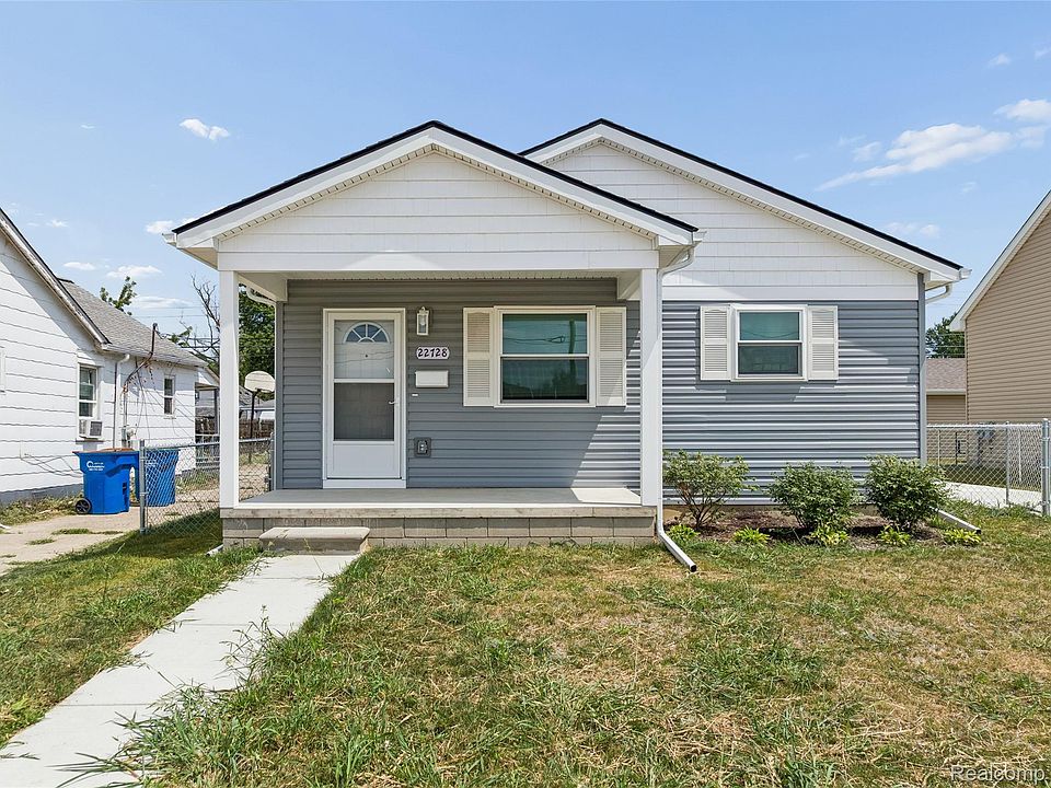22728 Mac Arthur Blvd, photo 2
