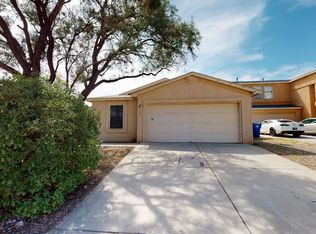 905 Chuckar Dr SW, Albuquerque, NM 87121
