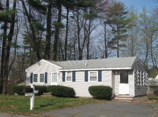 6 Oakwood Rd, Wilmington, MA 01887