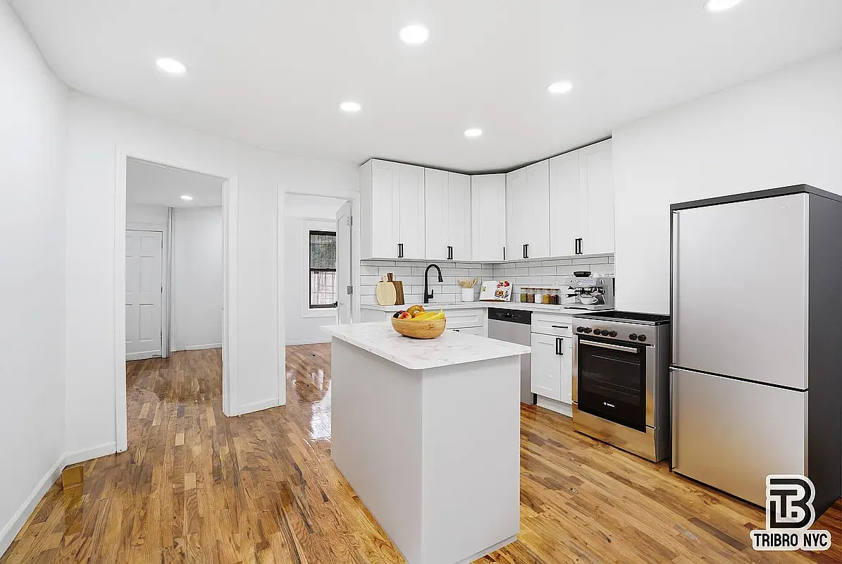 105 Carlton Avenue — Photo 3