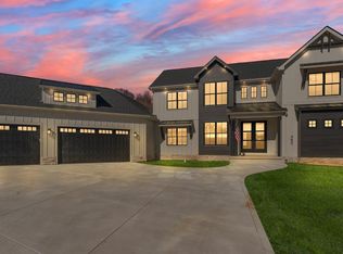 483 Stonebridge Pkwy, Valparaiso, IN 46383