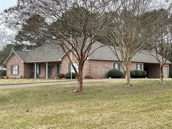 1346 Geddie Loop Rd, Deatsville, AL 36022
