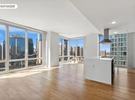 247 W 46th St
