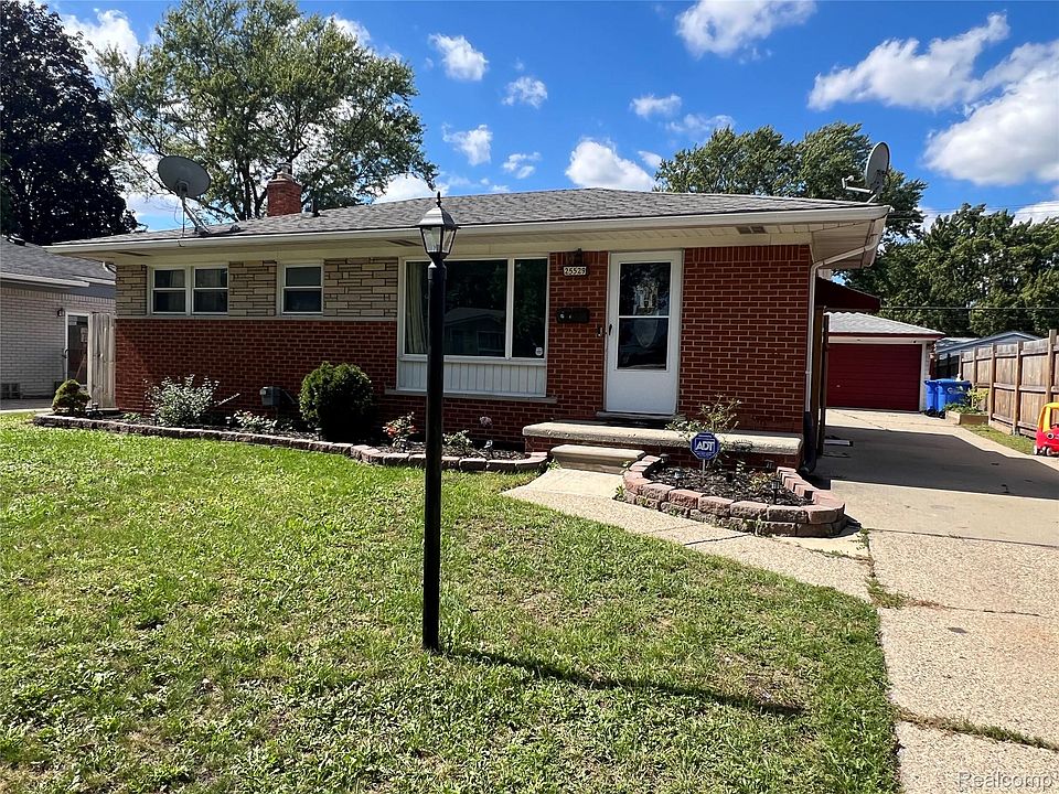 1st image of 25529 Marilyn Ave