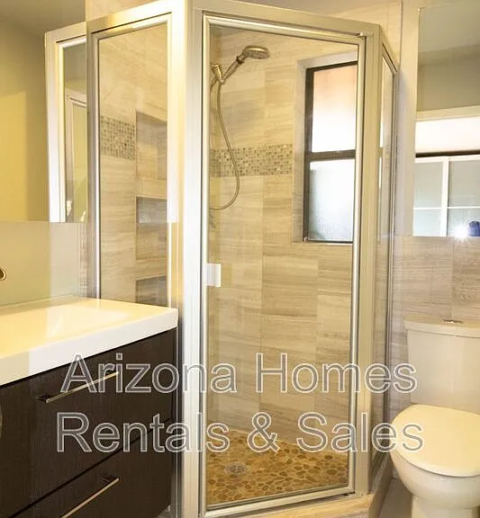 122 N Martin Ave — Photo 11