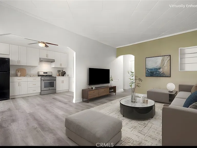 2121 James M Wood Blvd #221 — Photo 5