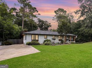594 Forest Heights Dr, Athens, GA 30606