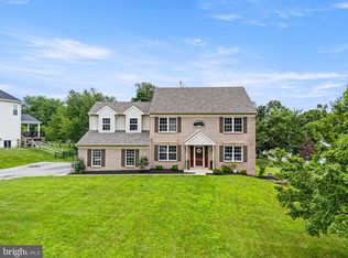 8021 Fair View Ln, Norristown, PA 19403