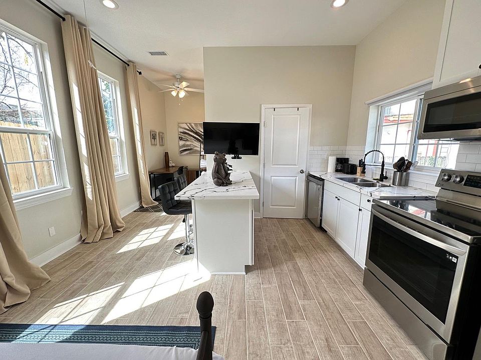 1st image of 2916 Gravier St #B
