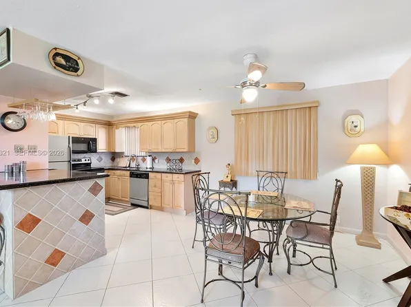 2303 Polk St APT 108, Hollywood, FL 33020