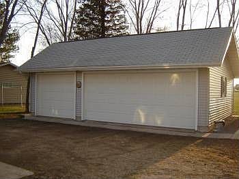 1st image of 431 8th St