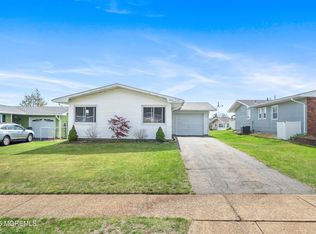 37 Central Blvd, Brick, NJ 08724