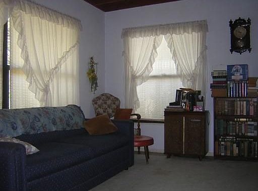 4th image of 4632 35th Ave N