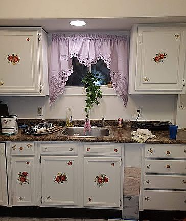 5th image of 708 S Hayford Ave