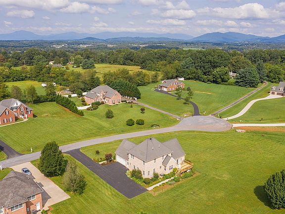 4th image of 1235 Majestic Oaks Dr