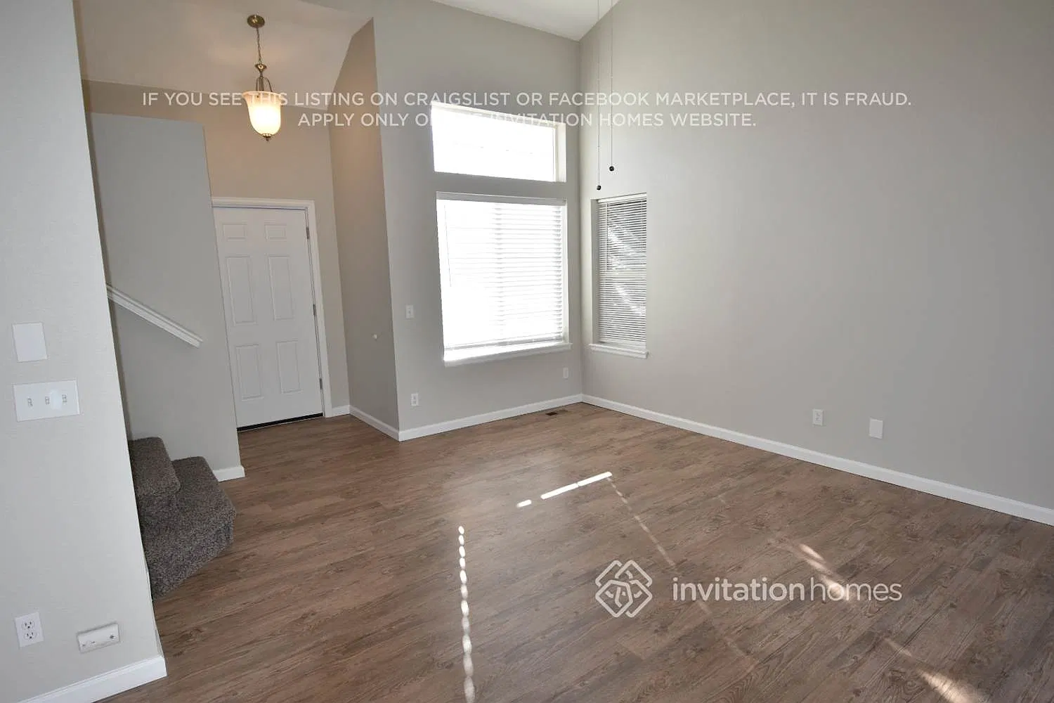 3875 S Quemoy Ct Aurora, CO 80018 — Photo 2