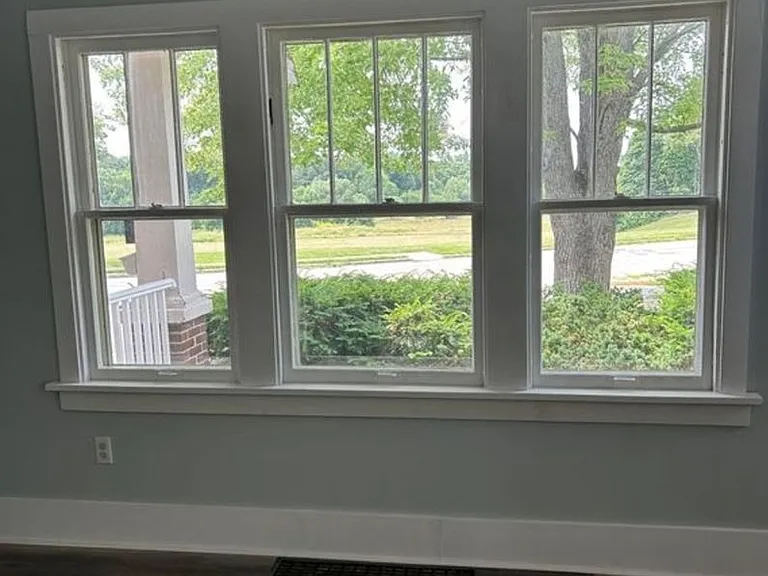 1605 Kearsley Park Blvd — Photo 10