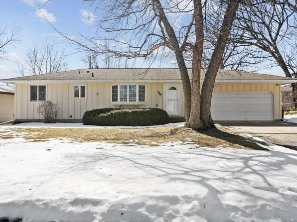 3906 Mica Trl, Eagan, MN 55122