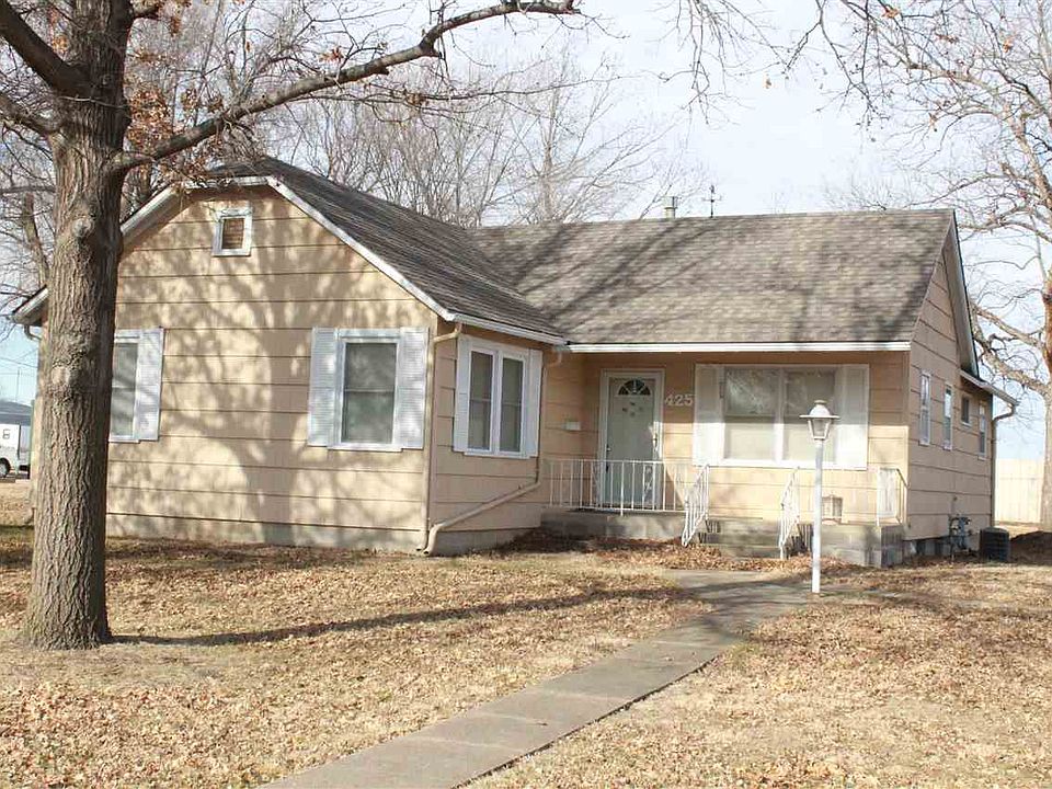 1st image of 425 NE 13th St