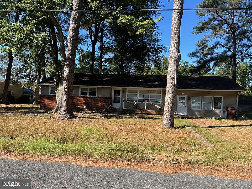 1st image of 34572 Pitts Ave