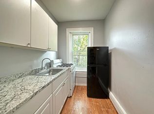 364 Bergen Ave #3B, Jersey City, NJ 07304