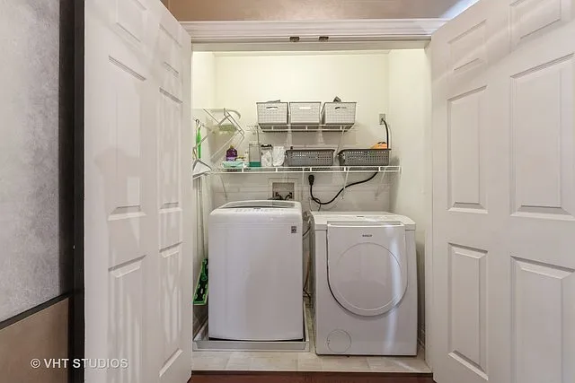 1867 Admiral Ct — Photo 16