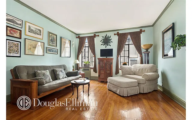 Sold by Douglas Elliman | media 24