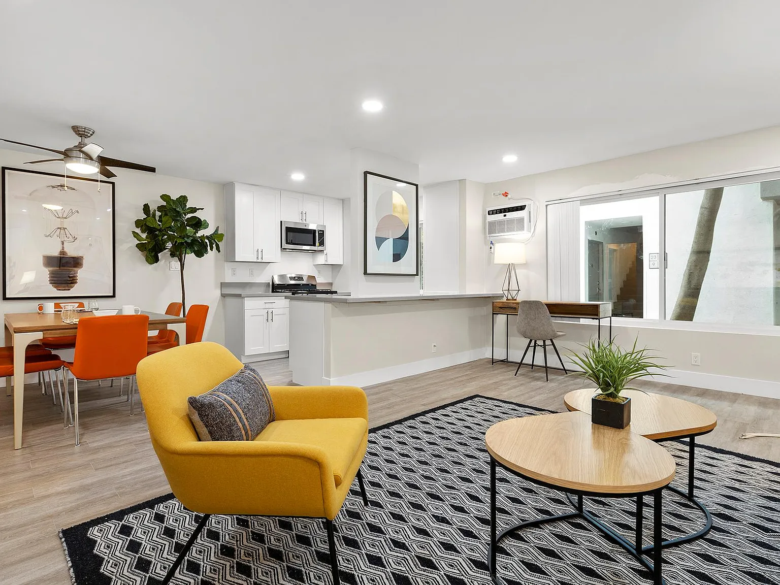 Kling Trio Apartments — Photo 2