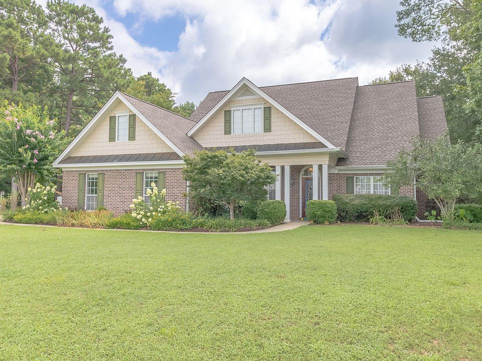 434 Crestview Cir, Columbus, MS 39702 | Zillow