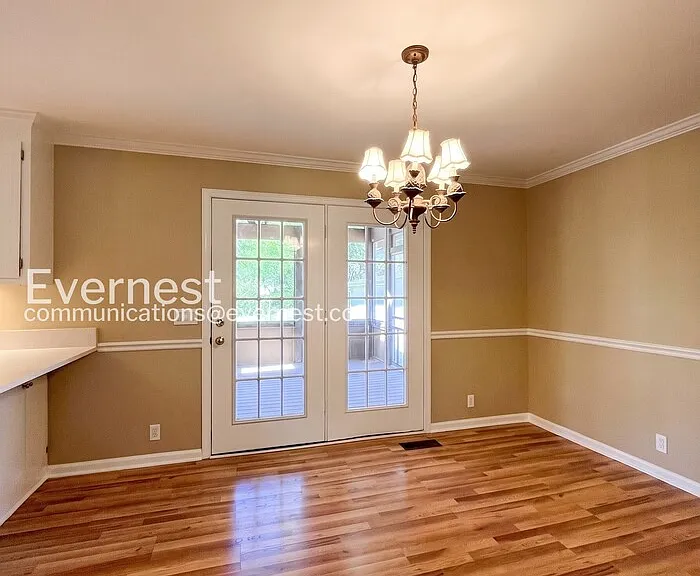 1203 Countryside Rd — Photo 10