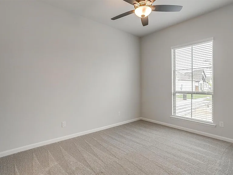 10434 Peonia St — Photo 17