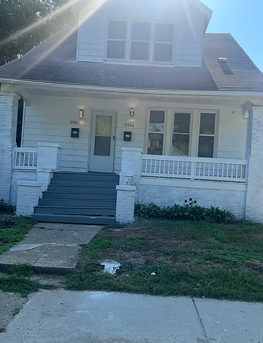 18884 Albany St #2 Photo 1
