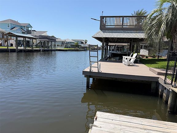 4th image of 1173 Sailfish St