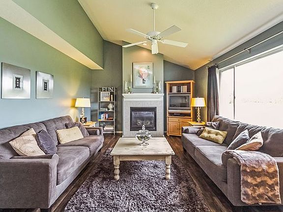 4th image of 605 SE Prairie Park Ln