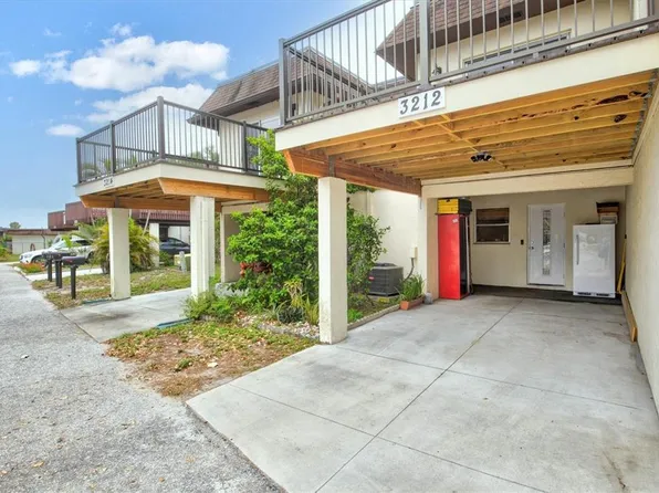 3212 RAMBLEWOOD DRIVE N #3212, SARASOTA, FL 34237