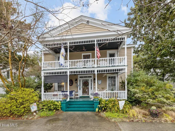 707 Ann Street, Beaufort, NC 28516