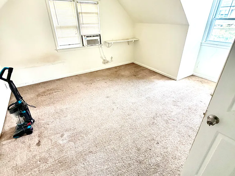 1324 S Dinwiddie St — Photo 3