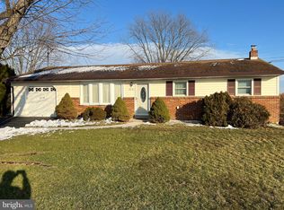 215 N Middlesex Rd, Carlisle, PA 17013